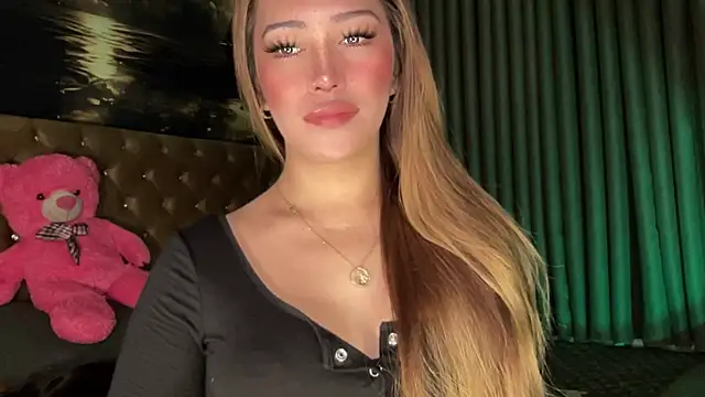 Snapshot of Jasmine_Elcock chatting on December 3, 6:26 am Jasmine Elcock online show from December 3, 6:26 am