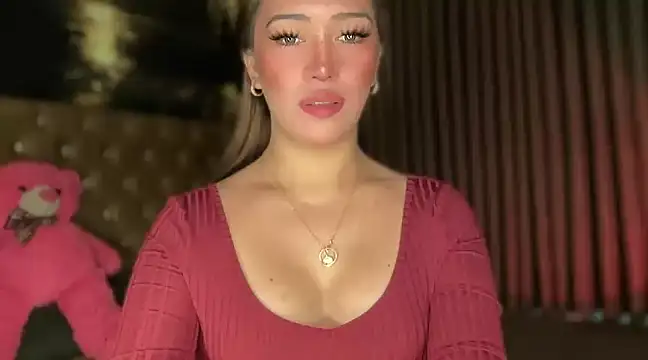 Snapshot of Jasmine_Elcock chatting on December 6, 5:20 am Jasmine Elcock online show from December 6, 5:20 am