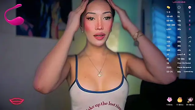 Snapshot of Jasmine_Elcock chatting on November 3, 11:15 pm Jasmine Elcock online show from November 3, 11:15 pm