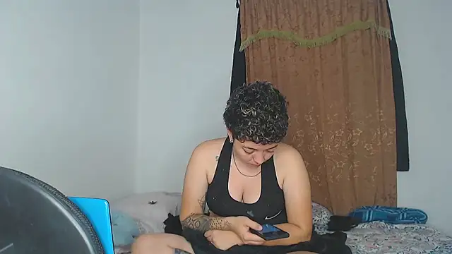 kathy luisa online show from May 30, 9:06 am