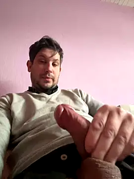 Taxidriver1988 online show from December 2, 9:45 am