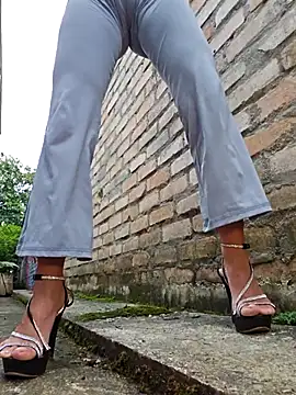 Yuky ta online show from February 4, 1:06 pm