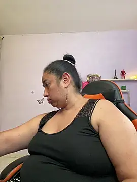 Snapshot of agathaxxx-69 chatting on May 7, 8:14 pm agathaxxx-69 online show from May 7, 8:14 pm