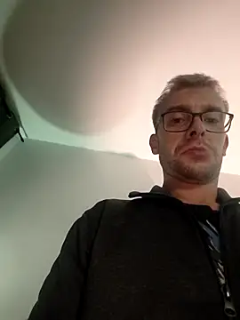 Snapshot of Geilalsboter23 chatting on November 4, 9:14 pm Geilalsboter23 online show from November 4, 9:14 pm