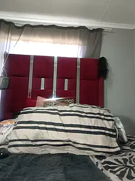 HoneyDropsX online show from March 22, 6:22 am