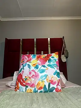 HoneyDropsX online show from October 2, 12:06 am