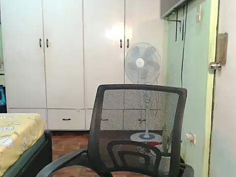 Snapshot of Ezradeliciosa chatting on February 16, 2:29 am Ezradeliciosa online show from February 16, 2:29 am