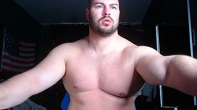 Snapshot of muscularjohnforuX chatting on February 3, 8:24 am muscularjohnforuX online show from February 3, 8:24 am