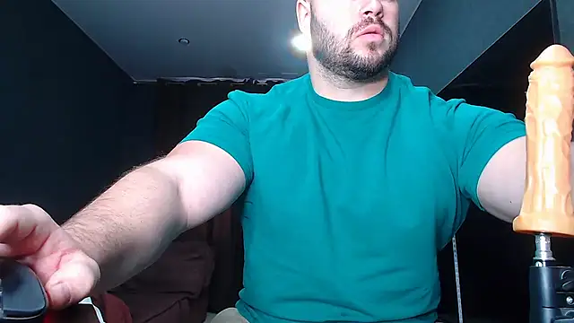 Snapshot of muscularjohnforuX chatting on March 20, 5:57 am muscularjohnforuX online show from March 20, 5:57 am