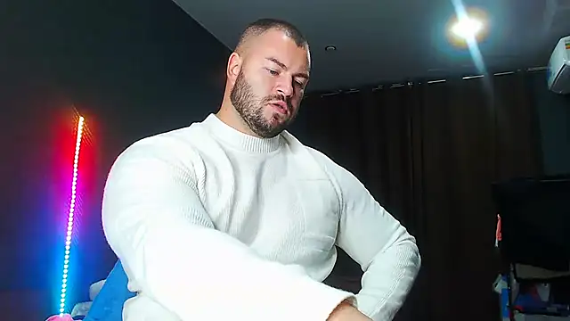 Snapshot of muscularjohnforuX chatting on September 30, 6:35 pm muscularjohnforuX online show from September 30, 6:35 pm