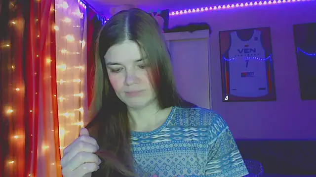 Snapshot of Klementa chatting on February 19, 6:26 pm Klementa online show from February 19, 6:26 pm