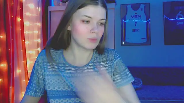 Snapshot of Klementa chatting on February 20, 7:03 pm Klementa online show from February 20, 7:03 pm