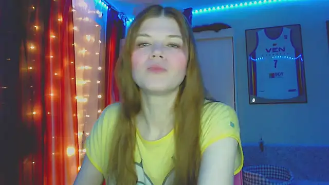 Snapshot of Klementa chatting on June 5, 7:08 pm Klementa online show from June 5, 7:08 pm