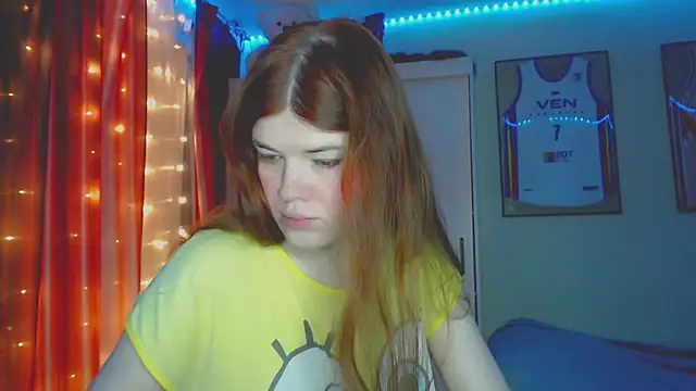Snapshot of Klementa chatting on July 1, 6:07 pm Klementa online show from July 1, 6:07 pm