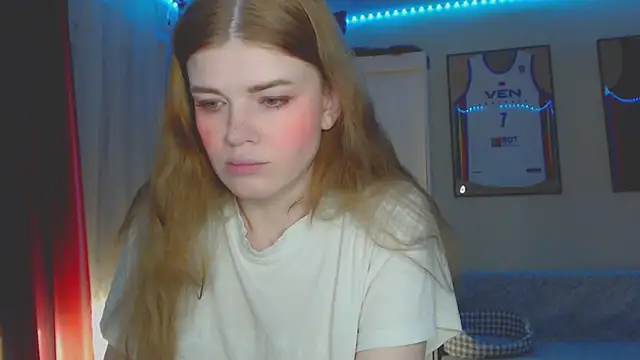 Snapshot of Klementa chatting on July 31, 7:24 pm Klementa online show from July 31, 7:24 pm
