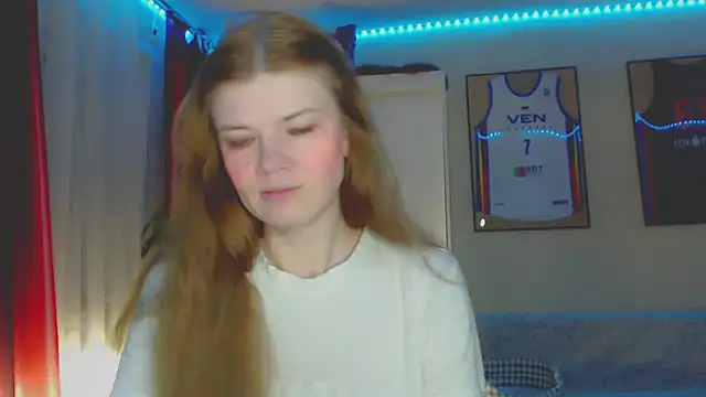 Snapshot of Klementa chatting on August 1, 7:02 pm Klementa online show from August 1, 7:02 pm