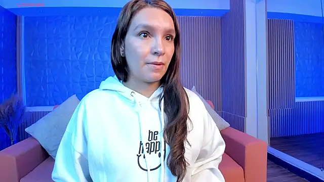 miataylorr1 online show from February 1, 11:43 am