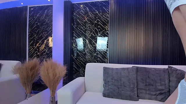 miataylorr1 online show from February 21, 6:26 pm