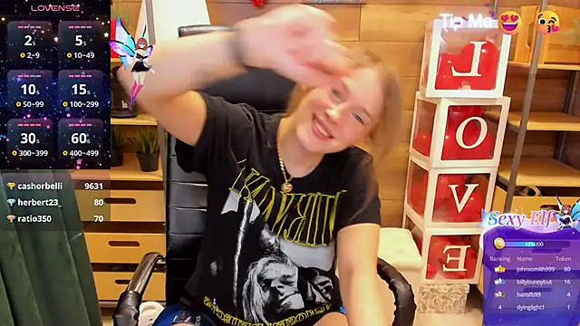 Snapshot of _fiona_Love chatting on March 13, 8:54 pm  fiona Love online show from March 13, 8:54 pm