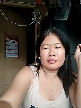 Snapshot of lickmepussy21 chatting on February 5, 10:58 pm lickmepussy21 online show from February 5, 10:58 pm