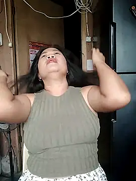 Snapshot of lickmepussy21 chatting on February 14, 10:17 pm lickmepussy21 online show from February 14, 10:17 pm