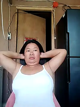 Snapshot of lickmepussy21 chatting on April 29, 10:27 pm lickmepussy21 online show from April 29, 10:27 pm