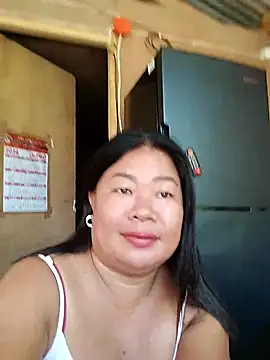 Snapshot of lickmepussy21 chatting on May 12, 11:13 pm lickmepussy21 online show from May 12, 11:13 pm
