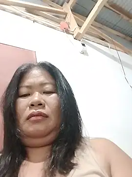Snapshot of lickmepussy21 chatting on May 28, 7:33 pm lickmepussy21 online show from May 28, 7:33 pm