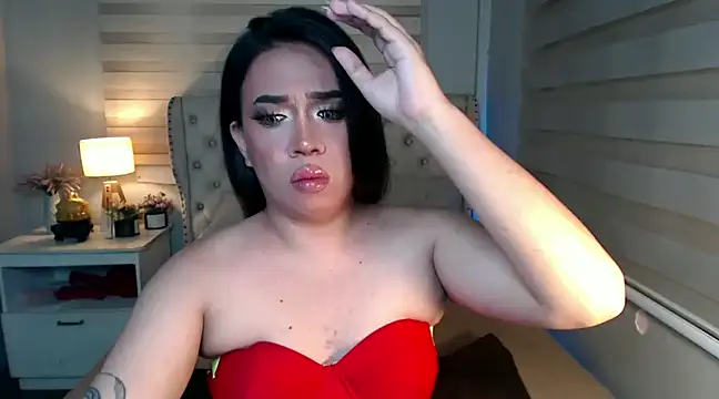 RebecaNextToYou online show from February 16, 9:05 pm