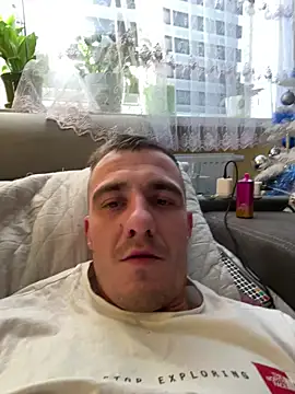 Kkk12233 online show from January 17, 8:52 am