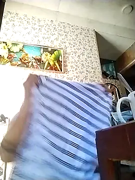 Snapshot of MS_Isabella_Snow92 chatting on February 12, 12:05 am MS Isabella Snow92 online show from February 12, 12:05 am