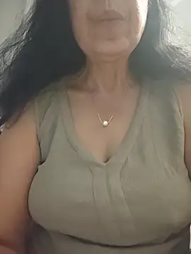 Snapshot of Susannemilf chatting on May 7, 3:39 pm Susannemilf online show from May 7, 3:39 pm