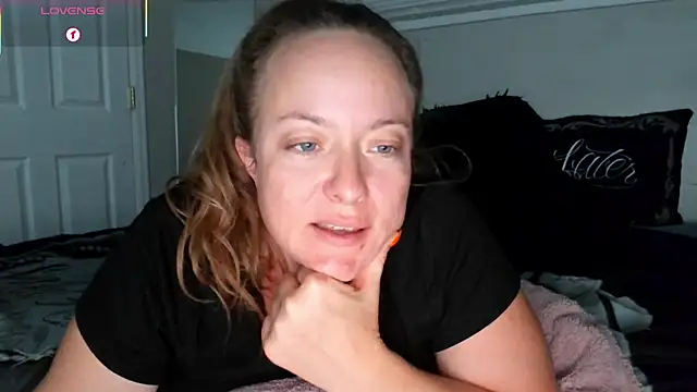 julimonroe online show from October 8, 3:04 am