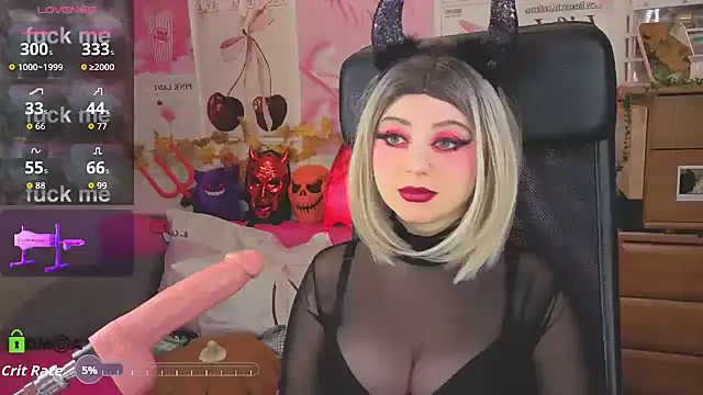 StellaMilla online show from October 30, 12:45 am