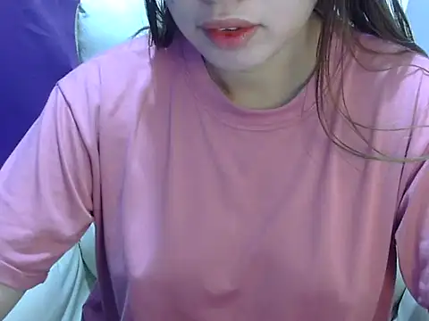 Snapshot of ___zurIII09_ chatting on February 8, 12:03 am zurIII09 online show from February 8, 12:03 am