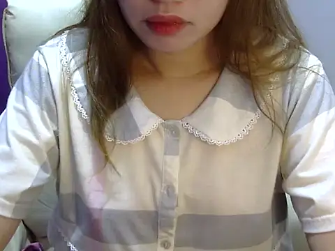 Snapshot of ___zurIII09_ chatting on February 13, 11:34 pm zurIII09 online show from February 13, 11:34 pm