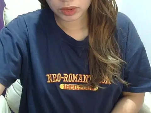 Snapshot of ___zurIII09_ chatting on February 22, 11:03 pm zurIII09 online show from February 22, 11:03 pm