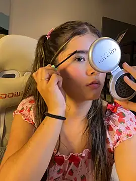 Snapshot of Stormiie777 chatting on January 4, 2:14 am Stormiie777 online show from January 4, 2:14 am