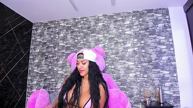 HeidyWillss online show from January 9, 7:29 pm