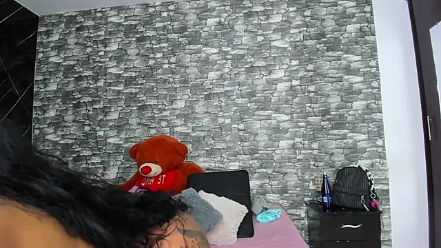 HeidyWillss online show from December 16, 7:30 pm