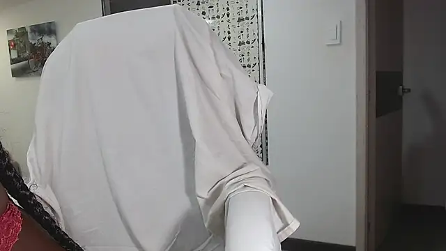 DanielaDuff online show from February 5, 3:20 pm