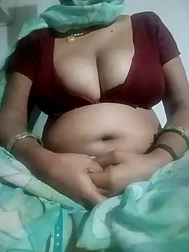 Snapshot of Lattika-Bhabhi chatting on October 6, 10:51 pm Lattika-Bhabhi online show from October 6, 10:51 pm