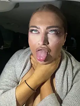 Snapshot of EmiliaPetrova chatting on March 20, 11:56 pm EmiliaPetrova online show from March 20, 11:56 pm