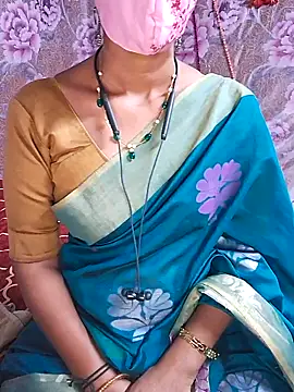 XBHUUME online show from December 4, 5:11 pm