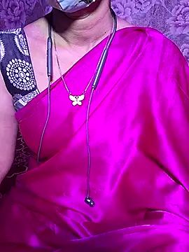 XBHUUME online show from December 5, 5:09 pm