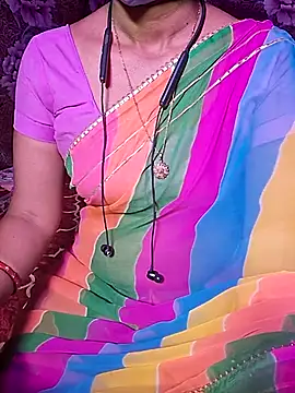 XBHUUME online show from February 9, 4:44 pm