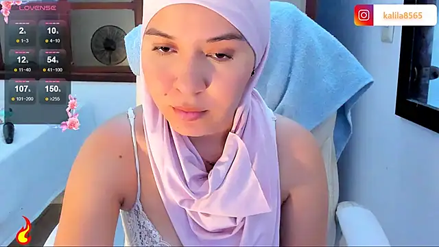 MatchedEyebrow online show from November 10, 9:03 pm