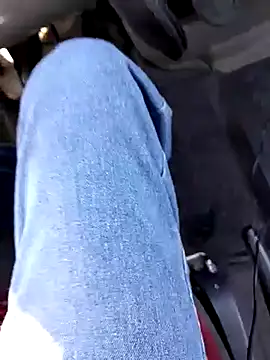 feet toes online show from February 20, 9:44 am