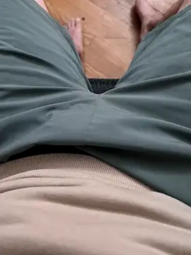 MrandMrsHaze online show from December 2, 4:18 am