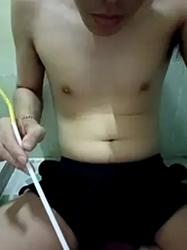 Snapshot of GayBotSG chatting on March 10, 8:30 am GayBotSG online show from March 10, 8:30 am